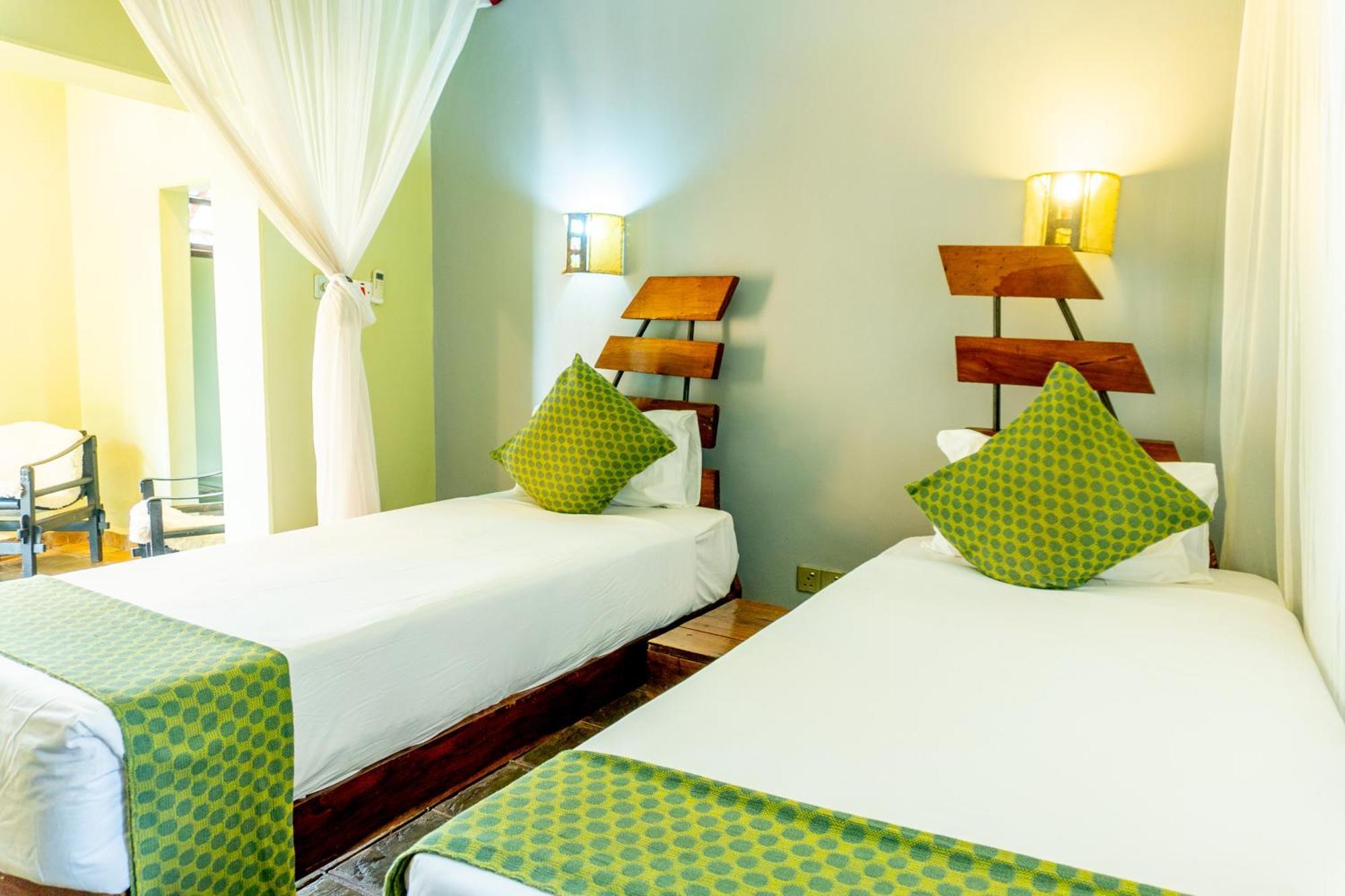 Weru Weru River Lodge Моши Экстерьер фото